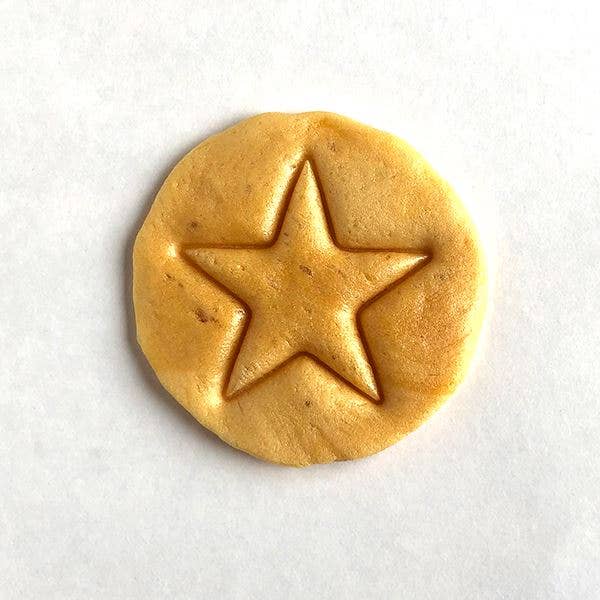 KGAME - Dalgona Cookie Tin (2 Cookies) - Squid Game: Season 2 - Image 6