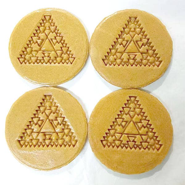 KGAME Dalgona Cookies Mega Triangle & Umbrella - Squid Game: Season 2 - Image 5