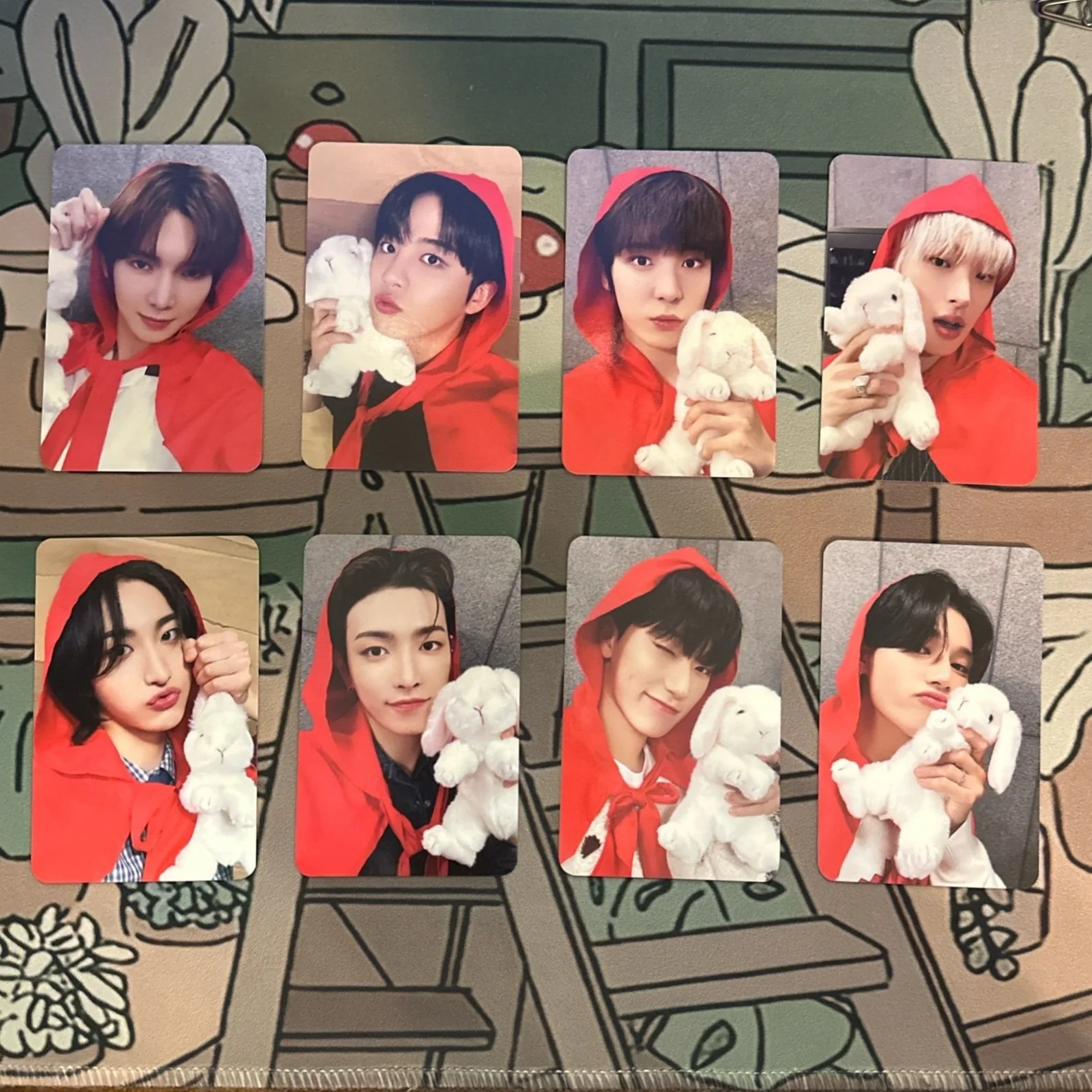 [ATEEZ] Golden Hour - MAKESTAR Hood (Red Riding Hood) Preorder Benefit Photocard